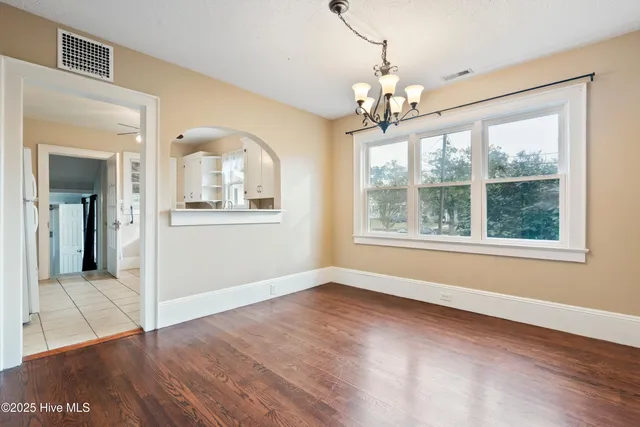 $2,000 | 2036 Van Buren Street, Wilmington, NC 28401