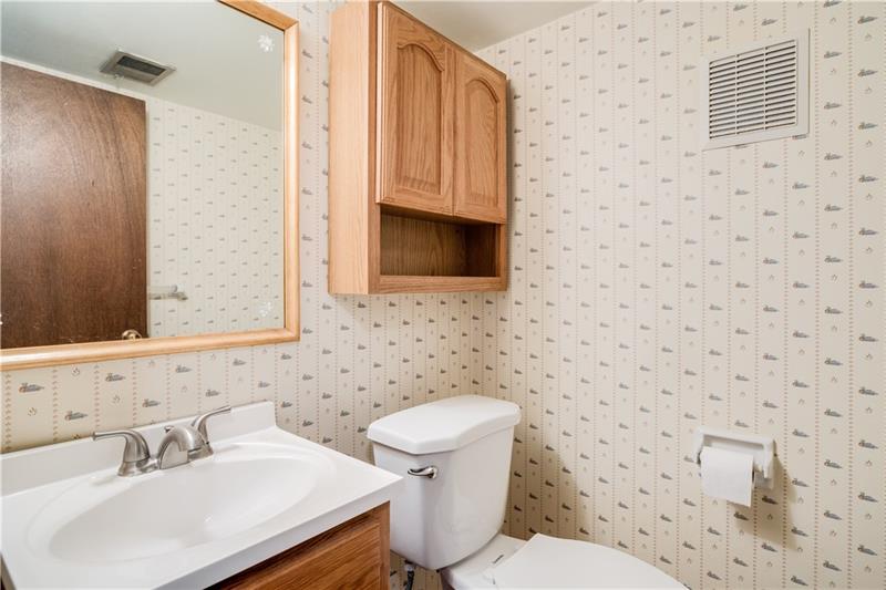 1143 O'Block Road Pittsburgh, PA 15239 - Photo 21 of 25 Gallery Image 21