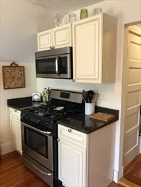 $2,300 | 3 Guernsey Street, Unit 3, Boston, MA 02131