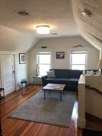 $2,300 | 3 Guernsey Street, Unit 3, Boston, MA 02131