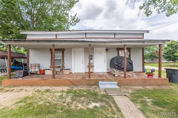 $129,900 | 102 Charles Street, Doniphan, MO 63935