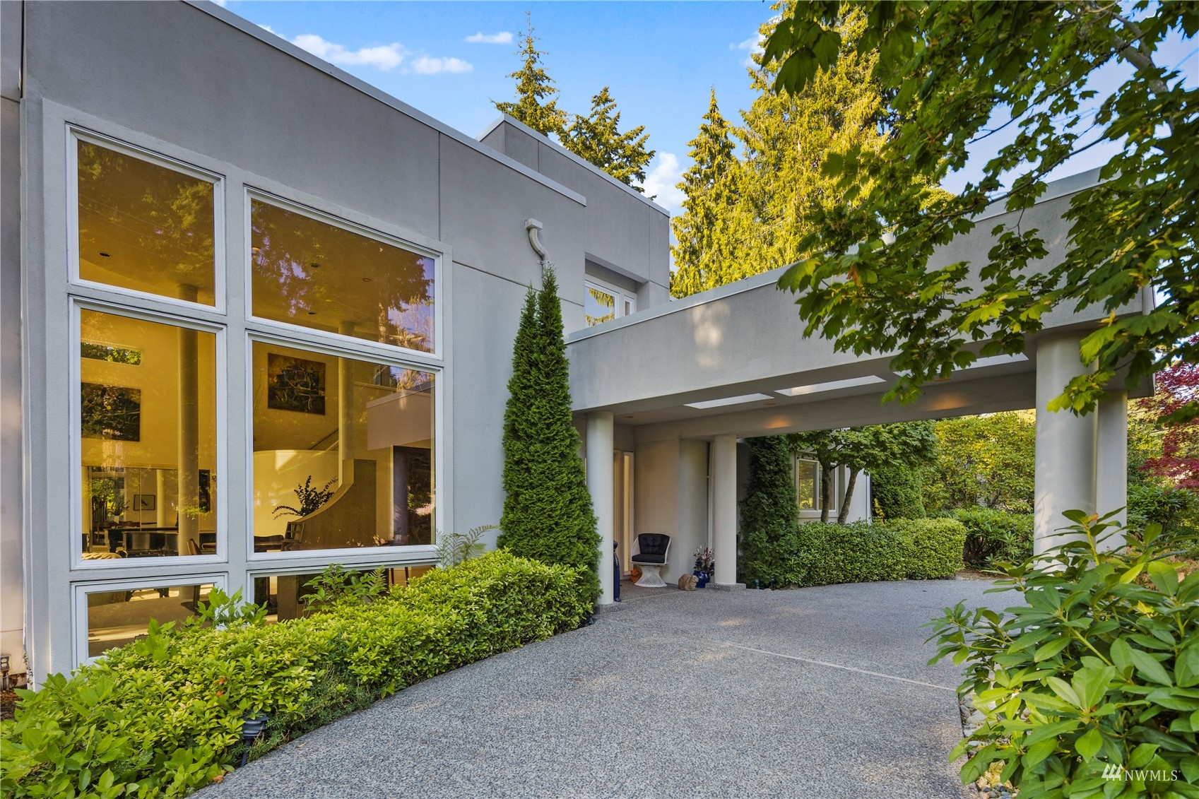 9109 196th Street Southwest Edmonds, WA 98026 - Photo 2 of 40 Gallery Image 2