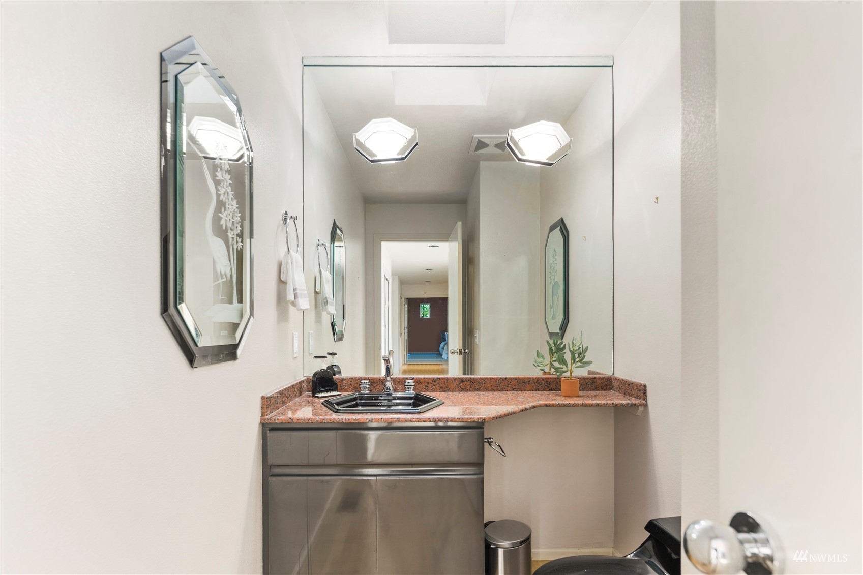 9109 196th Street Southwest Edmonds, WA 98026 - Photo 26 of 40 Gallery Image 26