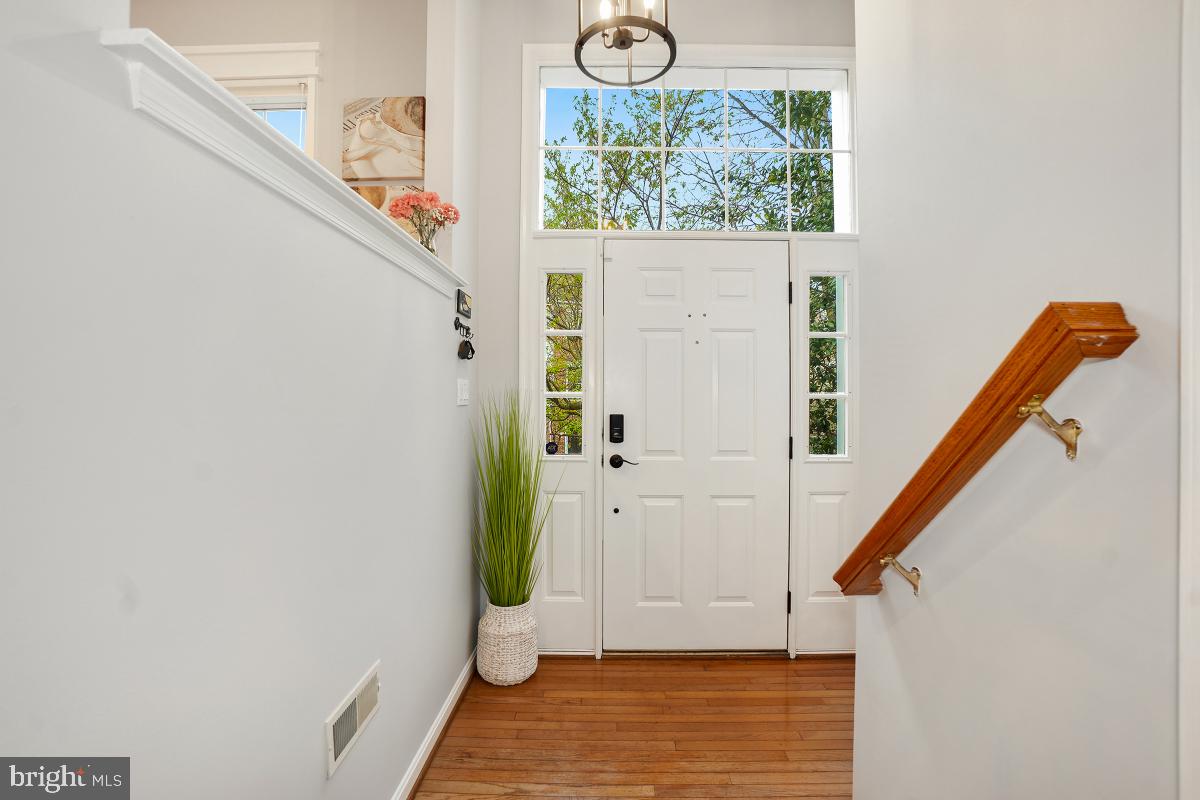 12010 Edgemere Circle Reston, VA 20190 - Photo 33 of 33 open floor Plan