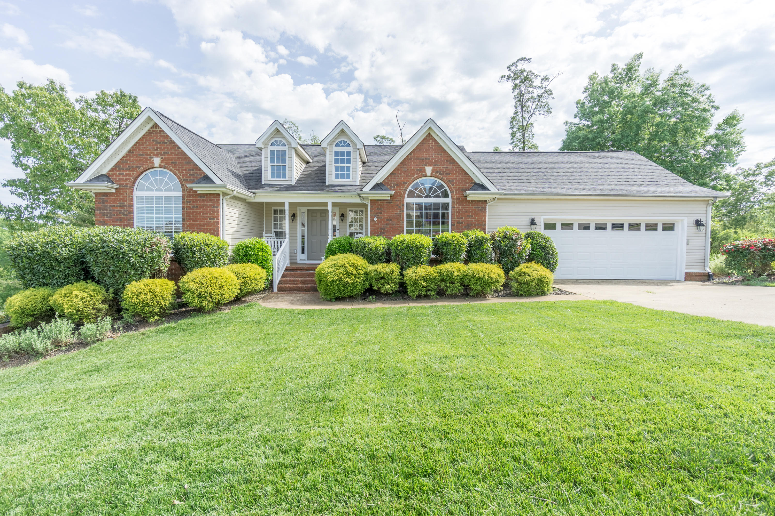 8421 Flower Branch-2