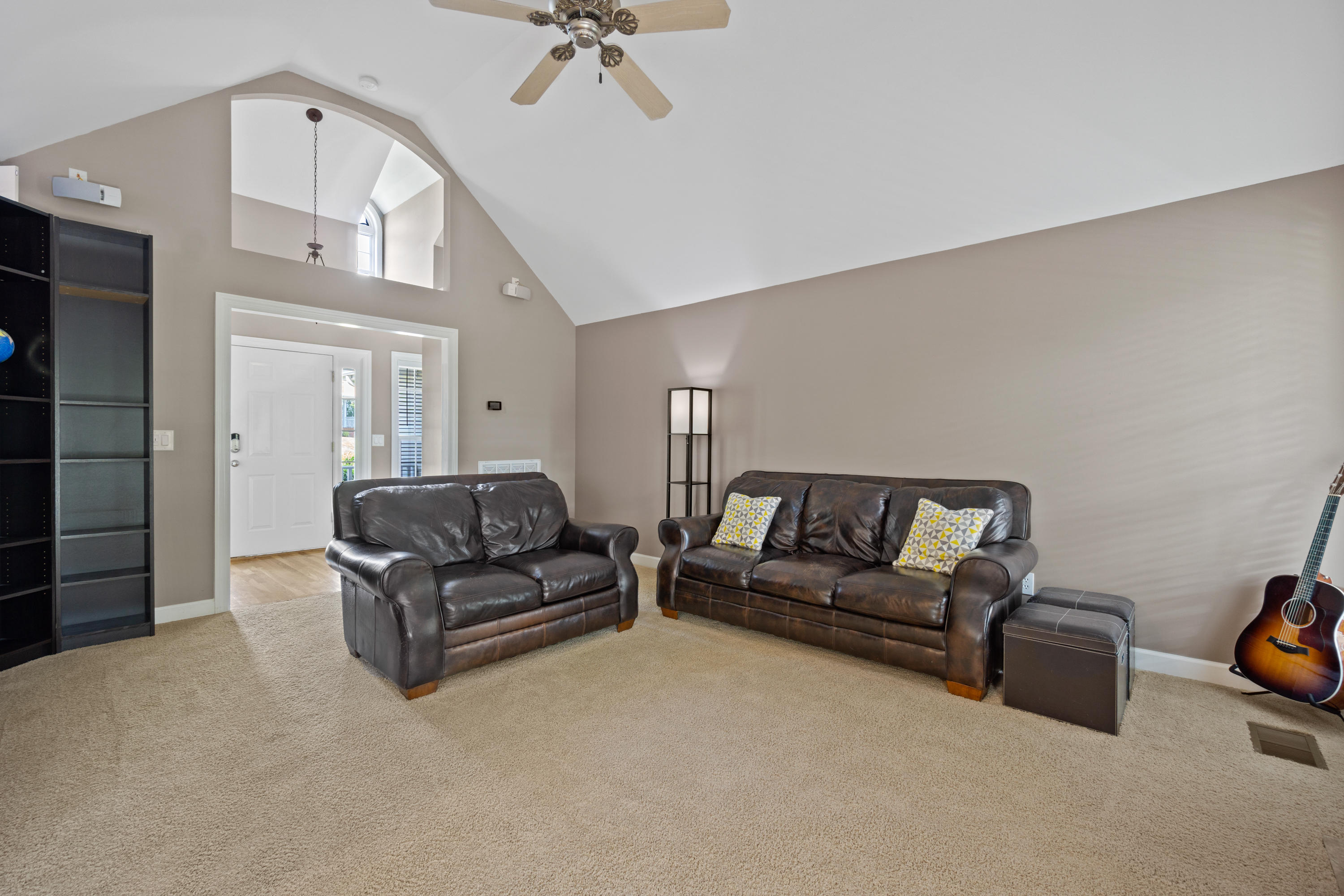 8421 Flower Branch-22