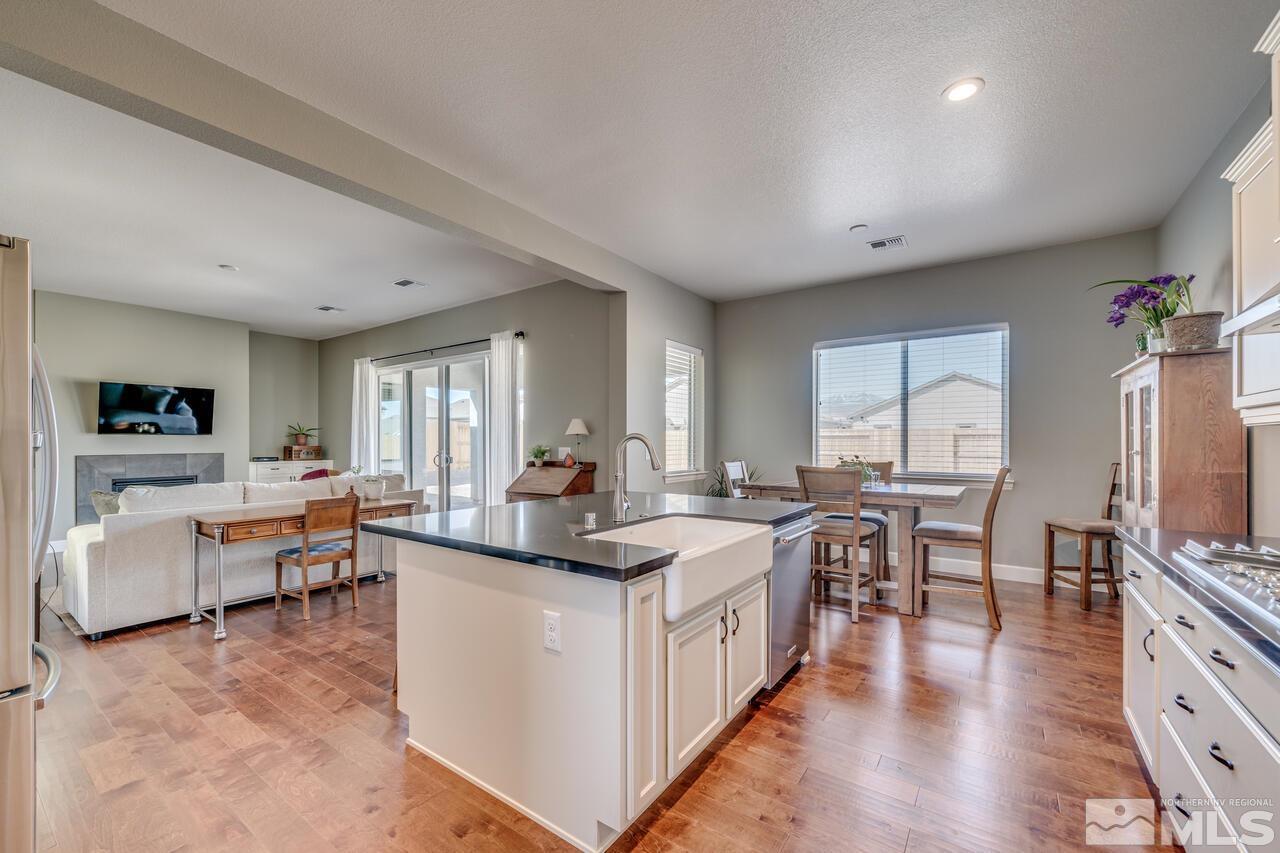 12205 Pewter Point Street Reno, NV 89521 - Photo 12 of 40 Photo 12
