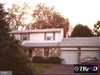 252 Surrey Road Warminster, PA 18974 - Photo 1 of 1 Gallery Image 1