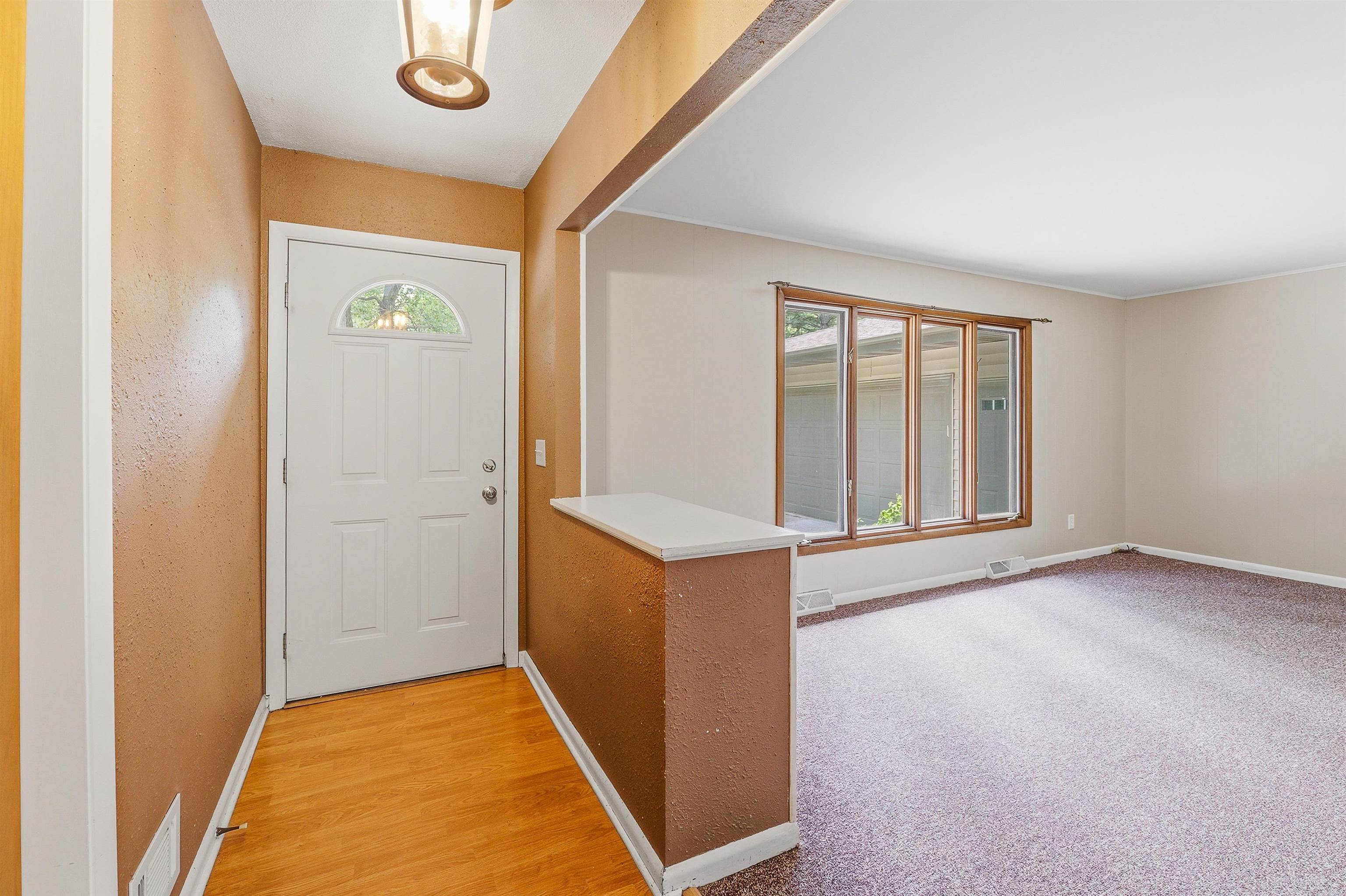 W6878 Riverbend Road Fond du Lac, WI 54937 - Photo 2 of 37
