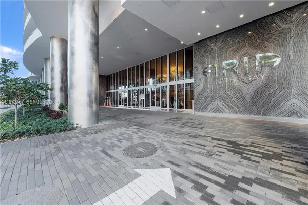 $3,800 | 488 Northeast 18th Street, Unit 4703, Miami, FL 33132