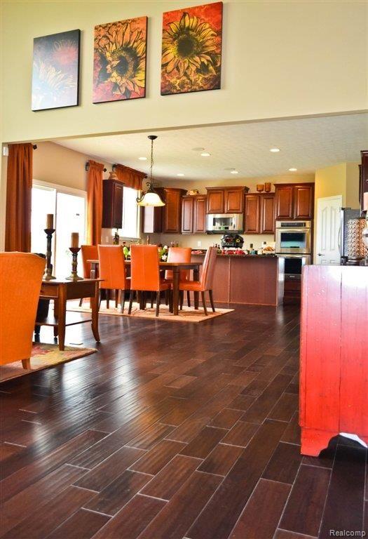 7042 Oakhurst Ridge Road Clarkston, MI 48348 - Photo 3 of 11 WEB-IN-2022-BriminghamModel204.j