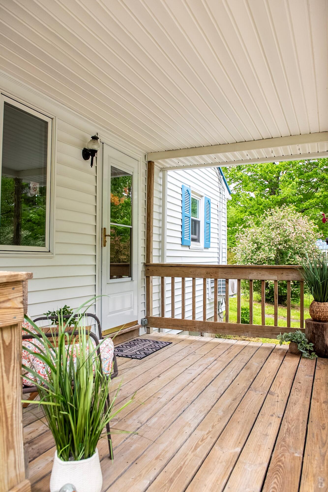 130 Davis Road Fairfield, ME 04937 - Photo 8 of 28 porch entry