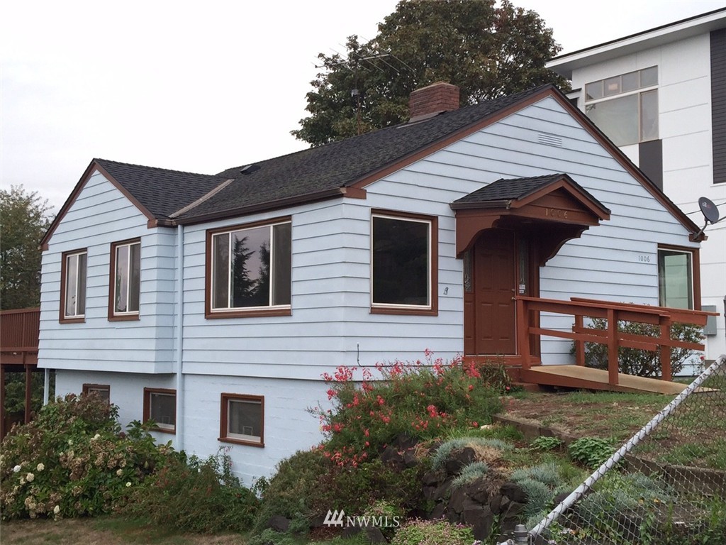 1006 North 30th Street Renton, WA 98056 - Photo 1 of 17
