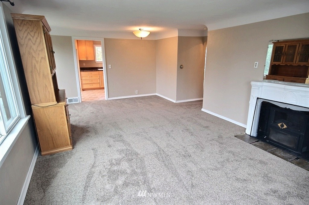 1006 North 30th Street Renton, WA 98056 - Photo 3 of 17