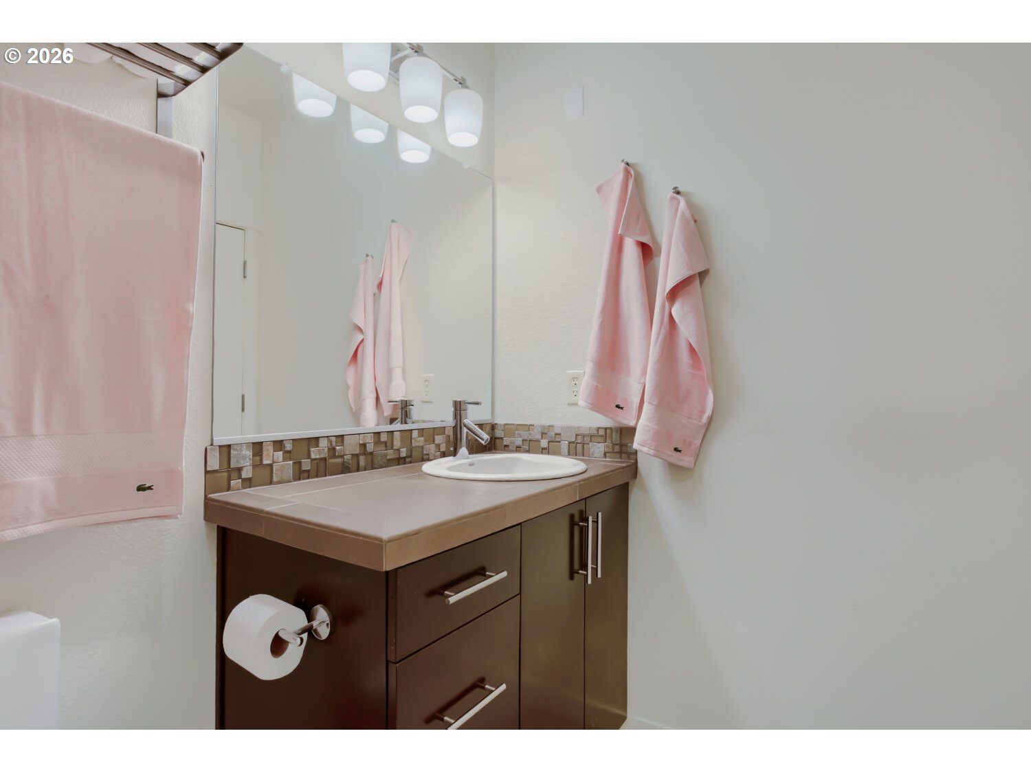 13895 Southwest Meridian Street, Unit 312 Beaverton, OR 97005 - Photo 21 of 34 Owner's Suite Bathroom