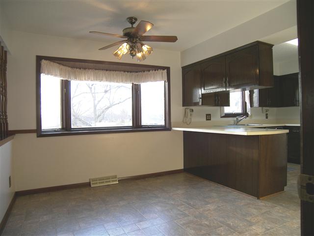 4502 Spring Street Davenport, IA 52807 - Photo 5 of 9 Gallery Image 5