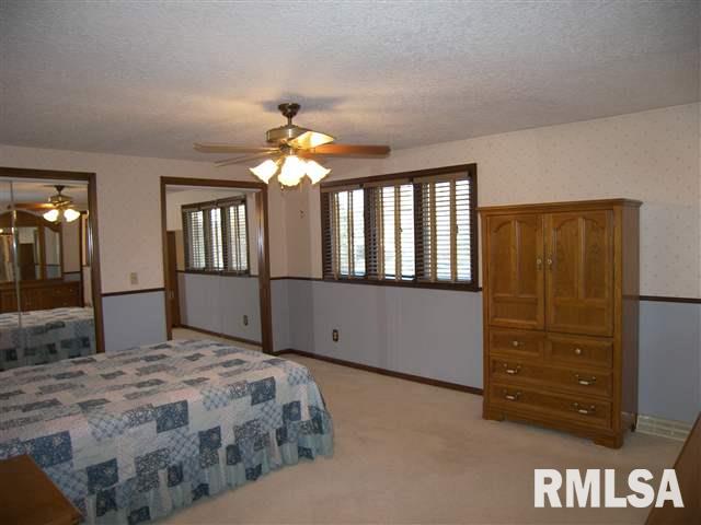 4502 Spring Street Davenport, IA 52807 - Photo 6 of 9 Gallery Image 6