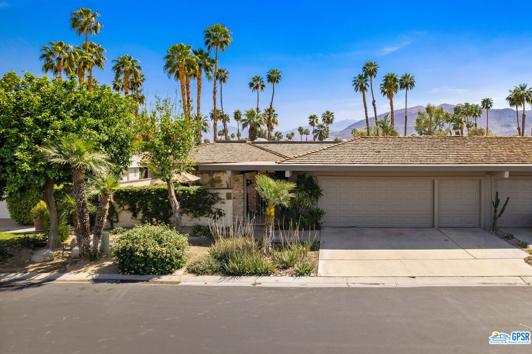 a view of a house with a outdoor space