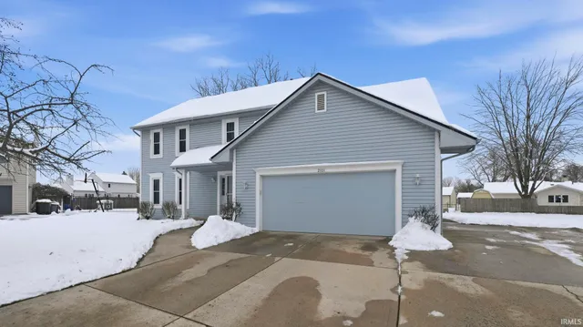 $369,000 | 2101 White Plains Court, Fort Wayne, IN 46815