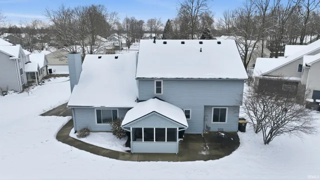$369,000 | 2101 White Plains Court, Fort Wayne, IN 46815
