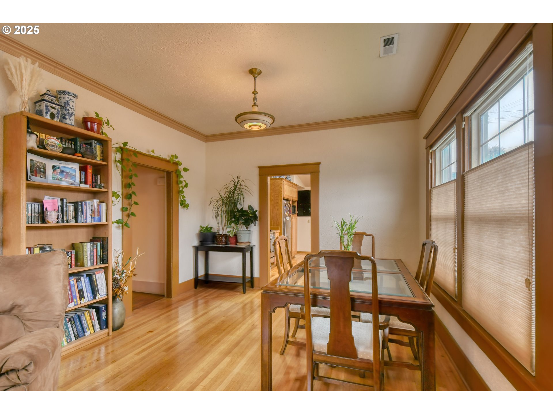 1003 Northwest Carden Avenue Pendleton, OR 97801 - Photo 13 of 48 a view of a livingroom with furniture and window