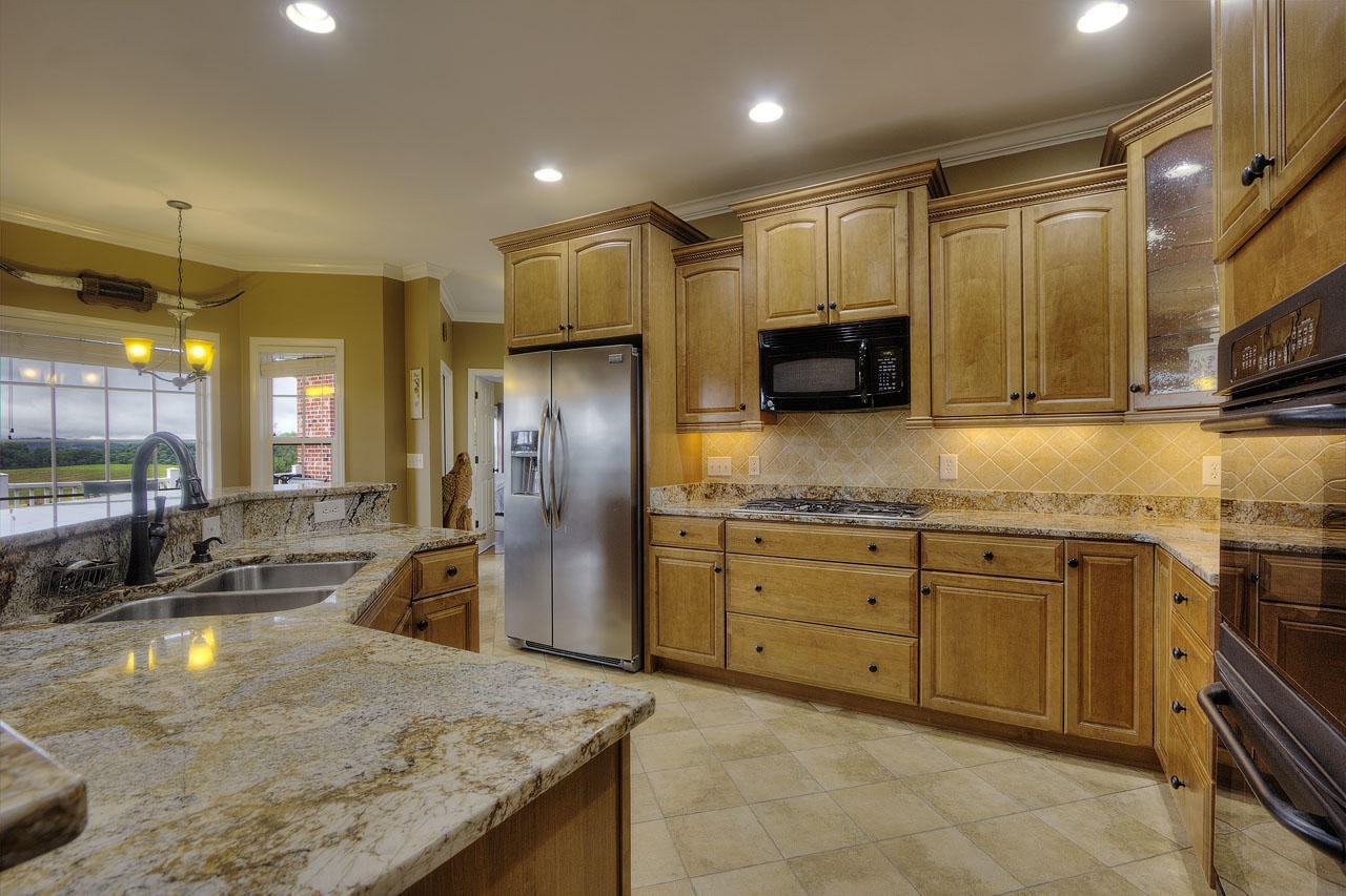 998 Disco Loop Road Friendsville, TN 37737 - Photo 9 of 36 Gallery Image 9