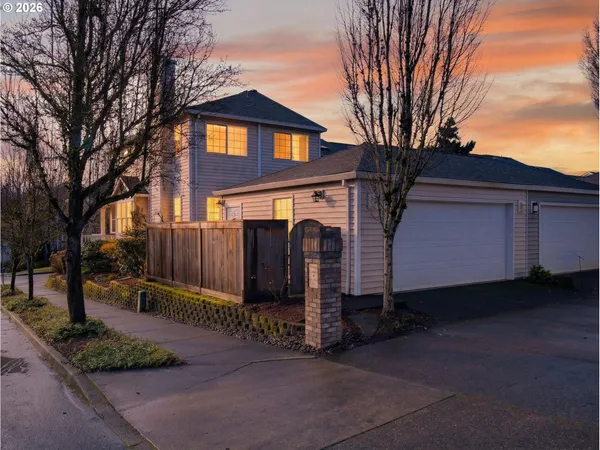 $495,000 | 14375 Southeast Oregon Trail Drive, Clackamas, OR 97015