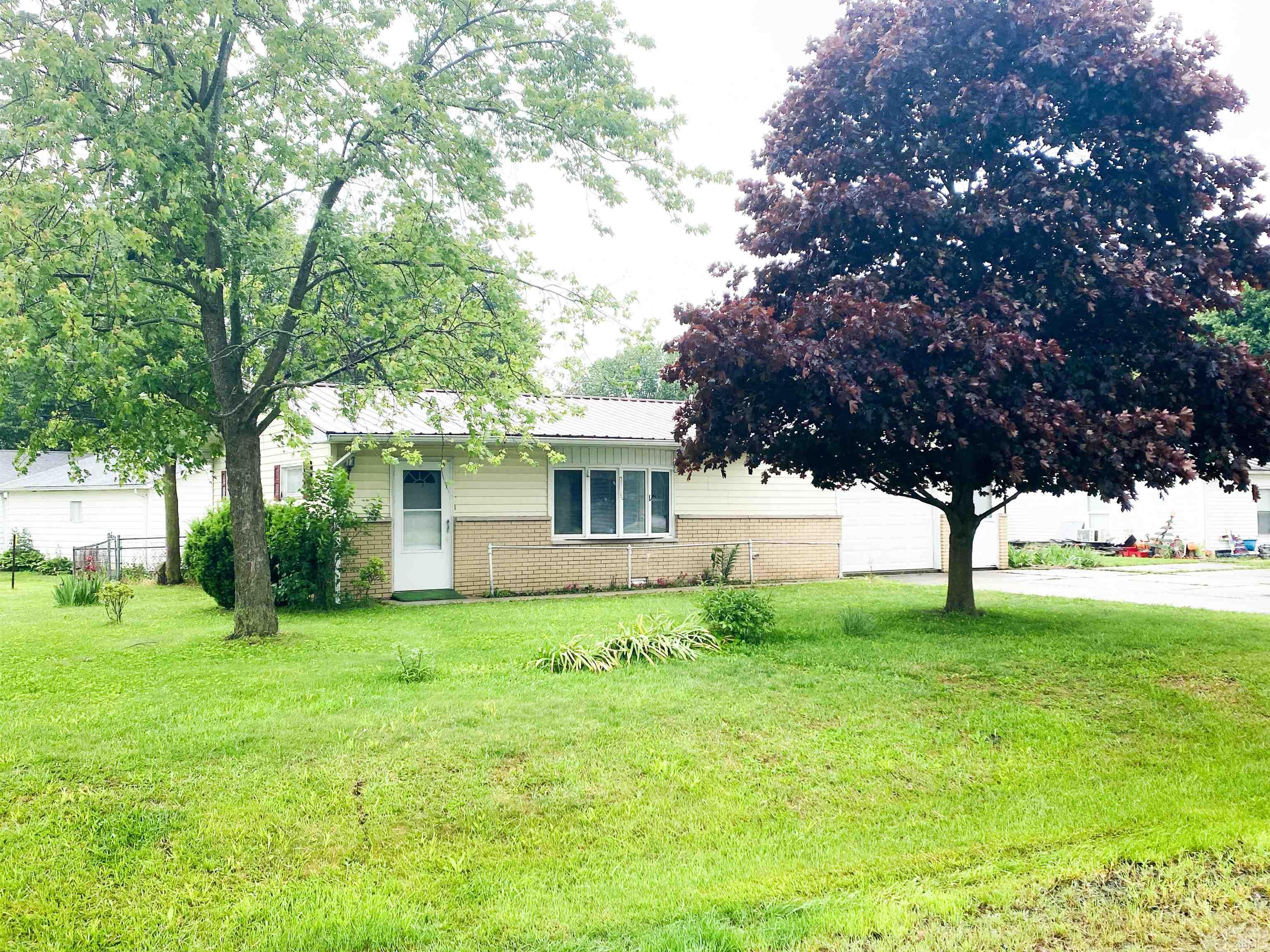 509 West St Road Union City, IN 47390 - Photo 3 of 14