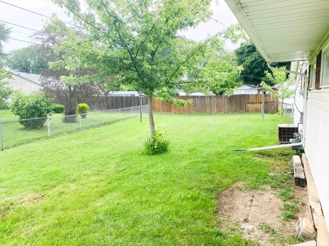 $82,000 | 509 West St Road, Union City, IN 47390