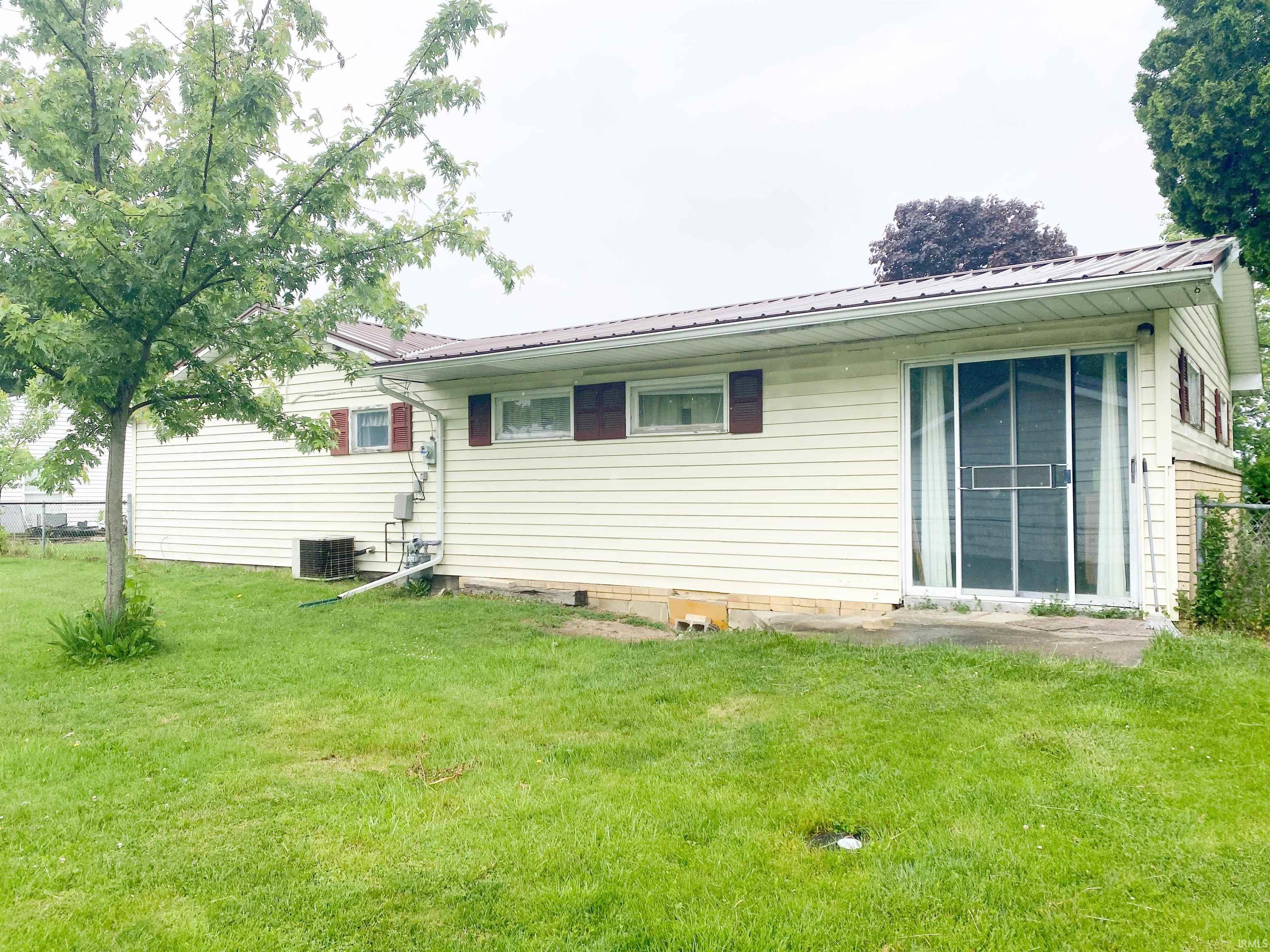 509 West St Road Union City, IN 47390 - Photo 5 of 14