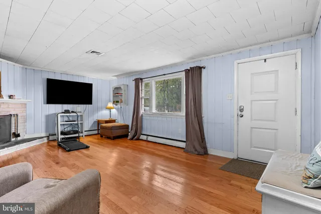 $279,900 | 7040 Terrann Drive, Harrisburg, PA 17112