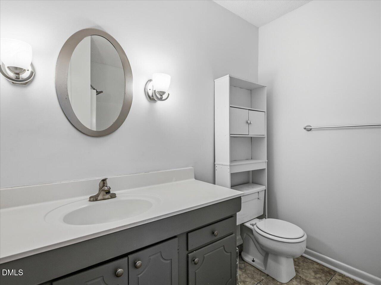 618 Pine Ridge Place Raleigh, NC 27609 - Photo 28 of 41 29-Bathroom