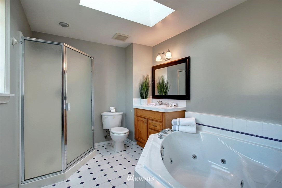 19715 Filbert Drive Bothell, WA 98012 - Photo 12 of 19 Gallery Image 12