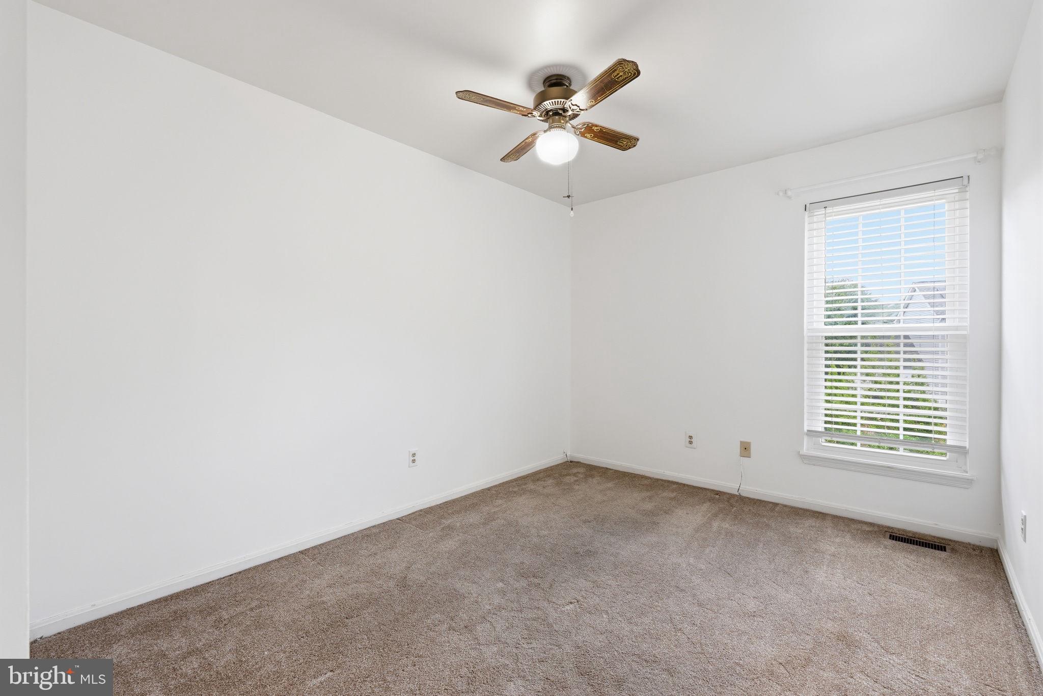 4402 Fieldgreen Road Nottingham, MD 21236 - Photo 23 of 32 Gallery Image 23
