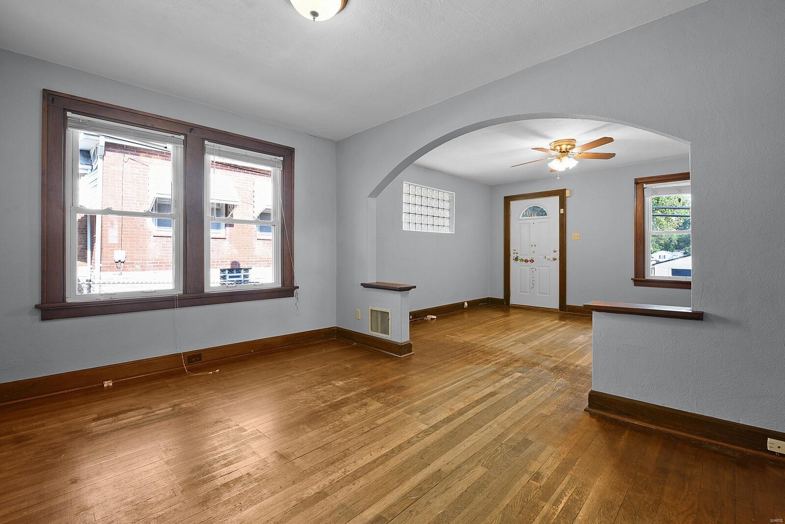 5908 Heege Road St. Louis, MO 63123 - Photo 7 of 25 Gallery Image 7
