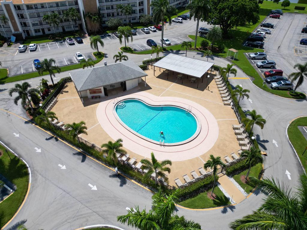 2044 Hythe A Boca Raton, FL 33434 - Photo 29 of 34 DJI_0833