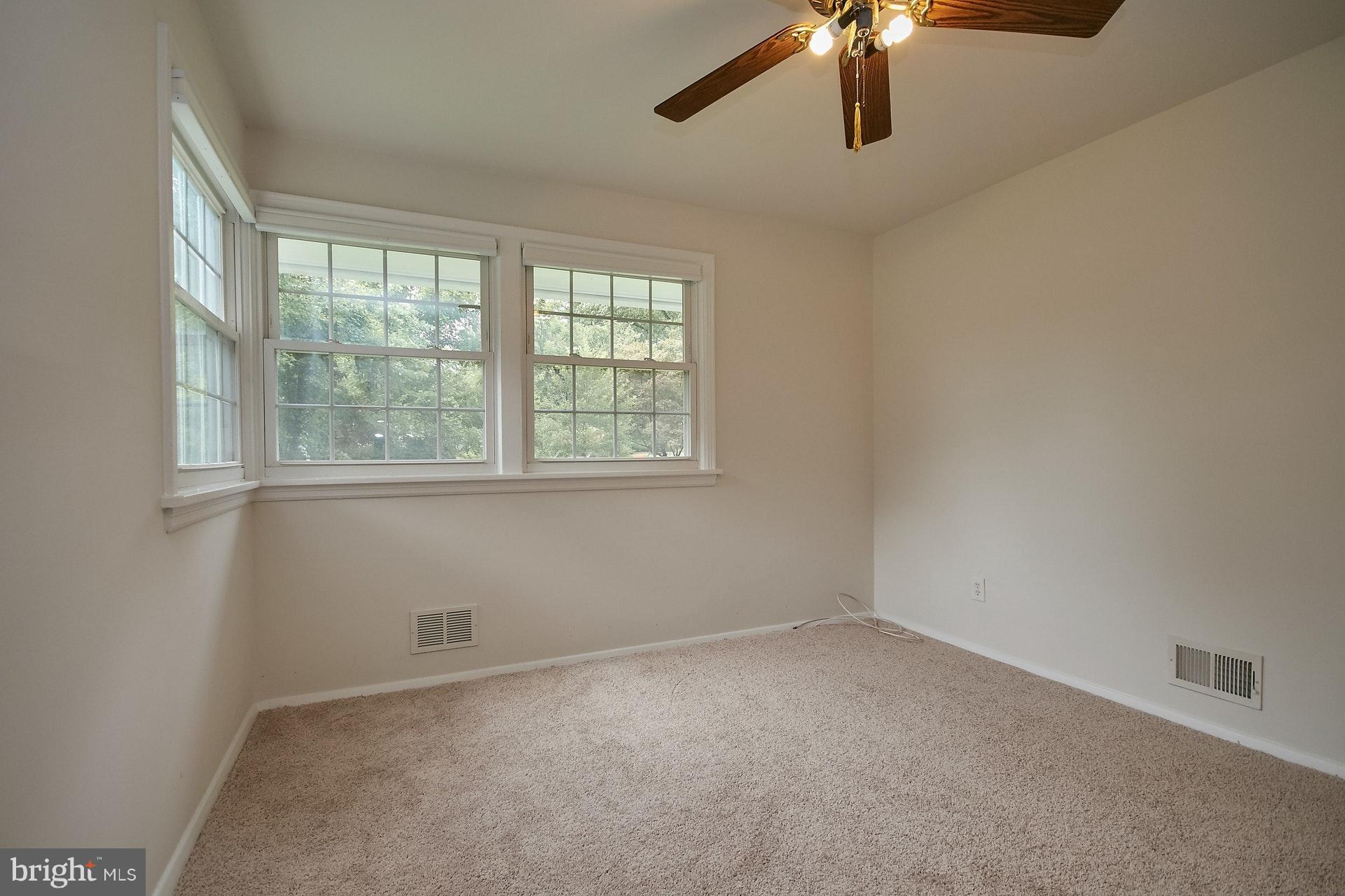3005 Graham Road Falls Church, VA 22042 - Photo 15 of 30 Sun-filled