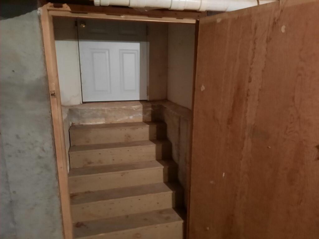 4 Inner Circle Biddeford, ME 04005 - Photo 20 of 25 stair to basement (Copy)
