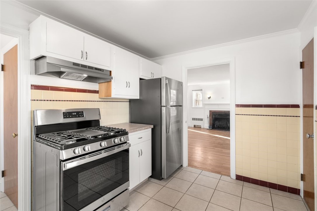 84 Intervale Road Cranston, RI 02910 - Photo 23 of 37