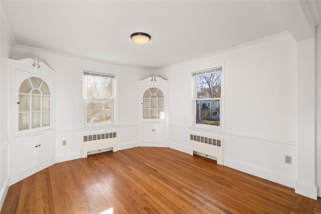 84 Intervale Road Cranston, RI 02910 - Photo 10 of 37