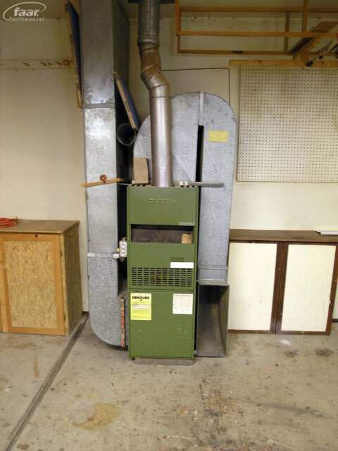 410 Old Bridge Road Grand Blanc, MI 48439 - Photo 26 of 34 20360813-25.JPG