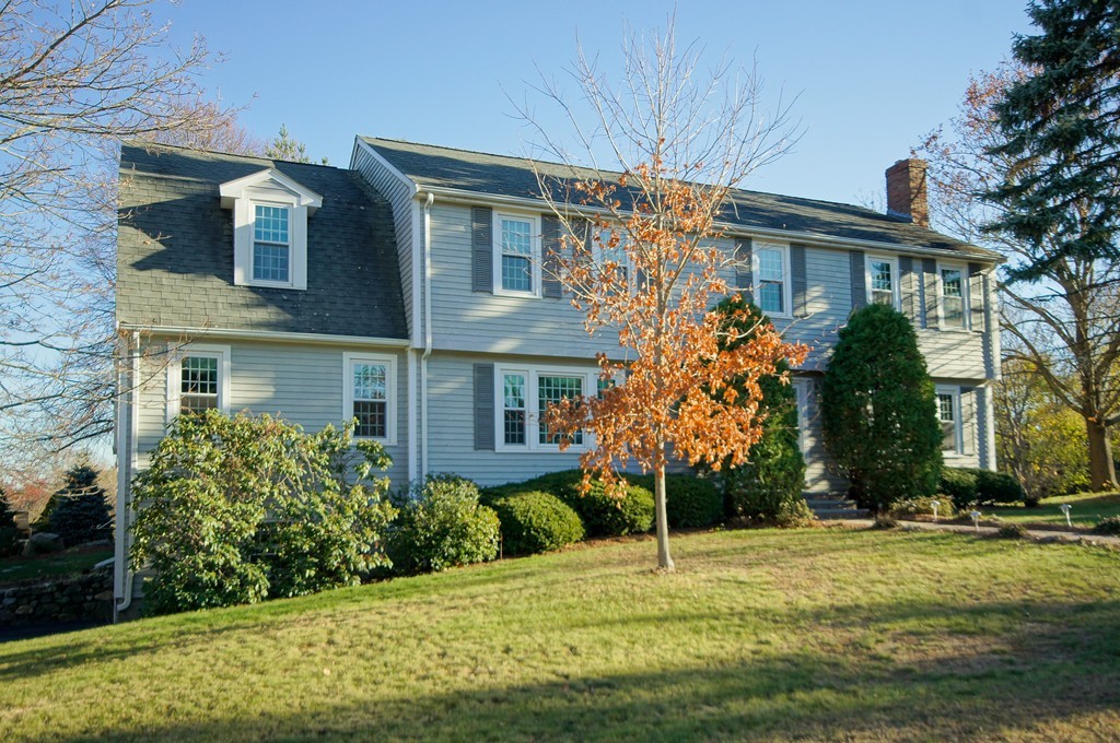 2 Pitcairn Place Lexington, MA 02421 - Photo 1 of 30 Gallery Image 1