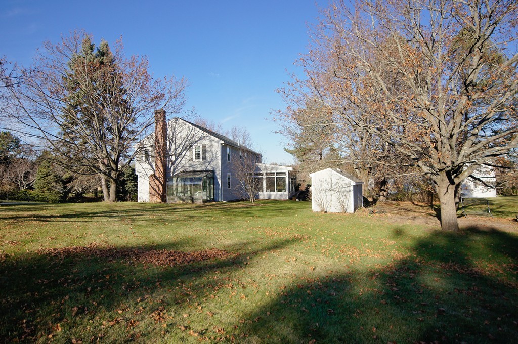 2 Pitcairn Place Lexington, MA 02421 - Photo 3 of 30 Gallery Image 3