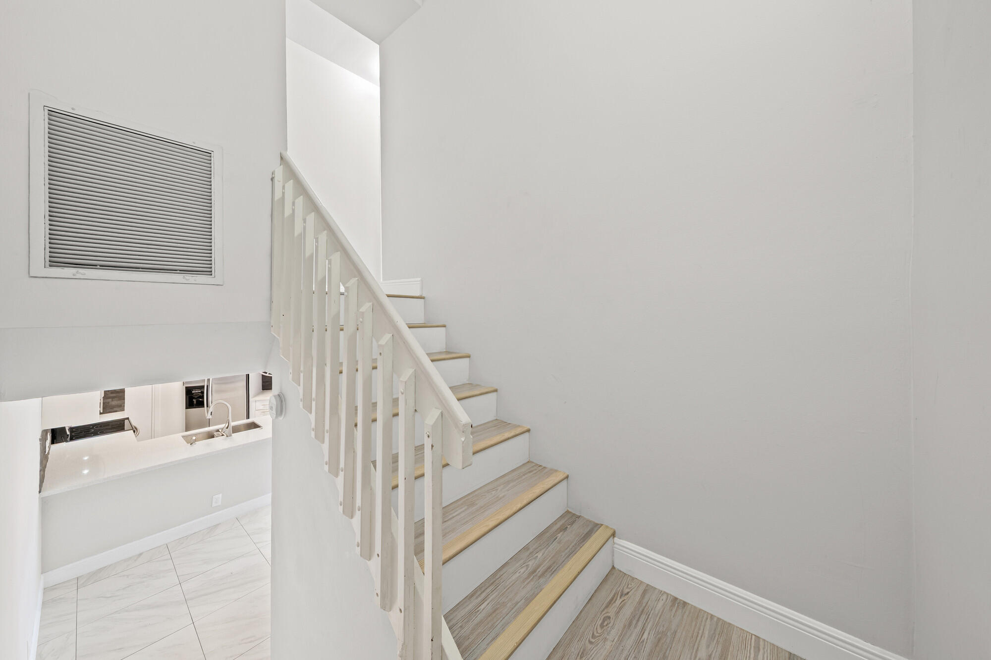 8194 Thames Boulevard, Unit B Boca Raton, FL 33433 - Photo 18 of 49 a view of entryway with hallway