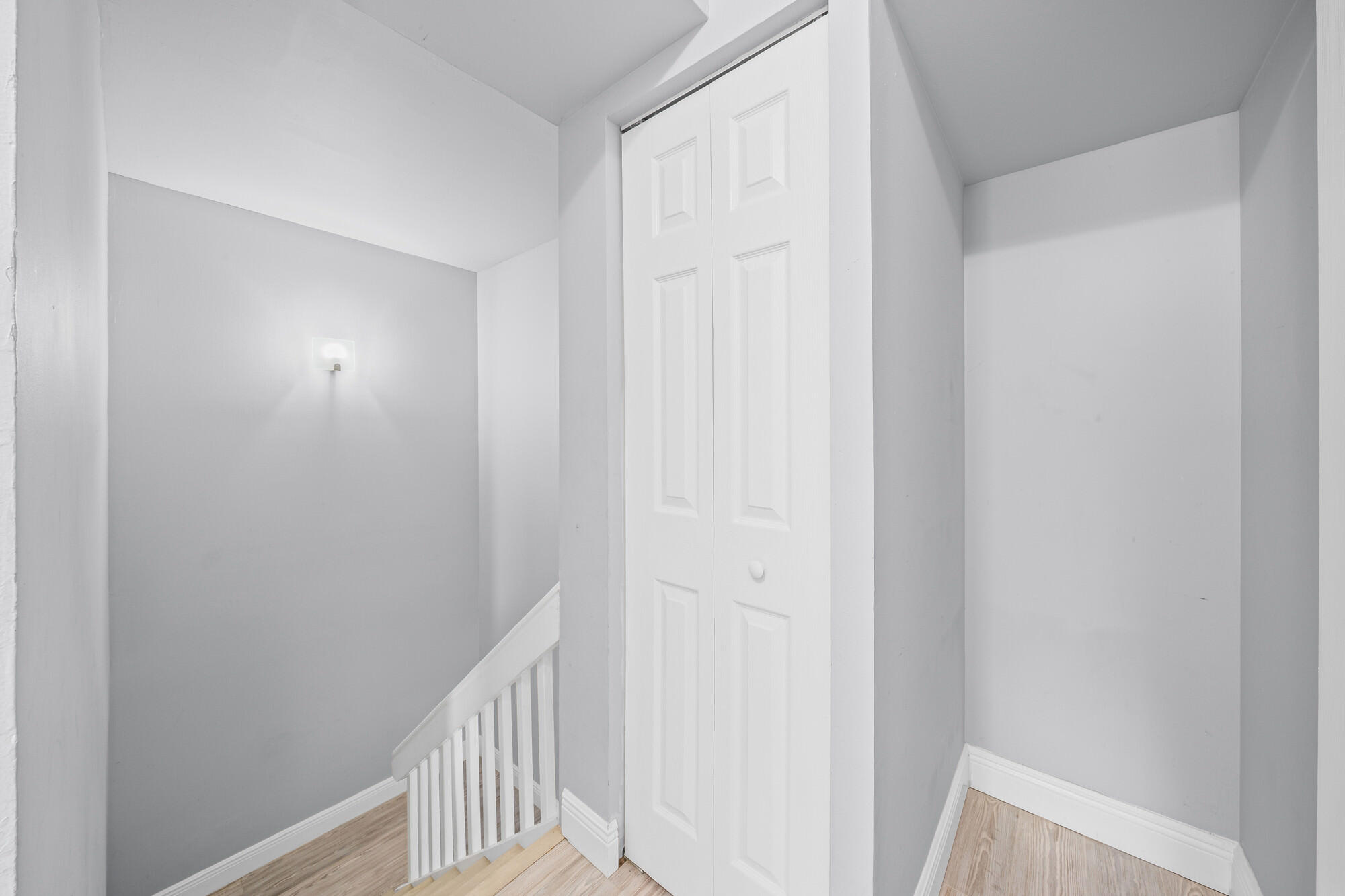 8194 Thames Boulevard, Unit B Boca Raton, FL 33433 - Photo 41 of 49 a view of a hallway