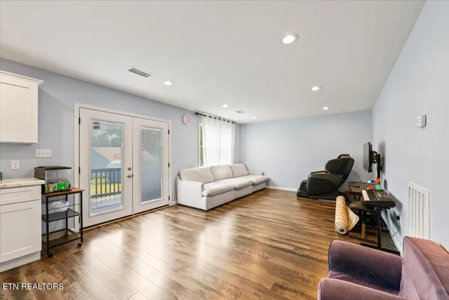 $360,000 | 500 Stanley Street, Oneida, TN 37841