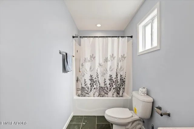 $360,000 | 500 Stanley Street, Oneida, TN 37841