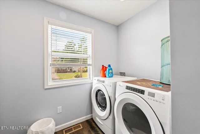 $360,000 | 500 Stanley Street, Oneida, TN 37841