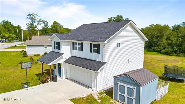 $360,000 | 500 Stanley Street, Oneida, TN 37841