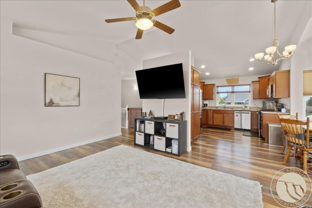 3150 East Copper Ridge Loop Billings, MT 59106 - Photo 2 of 19 Gallery Image 2